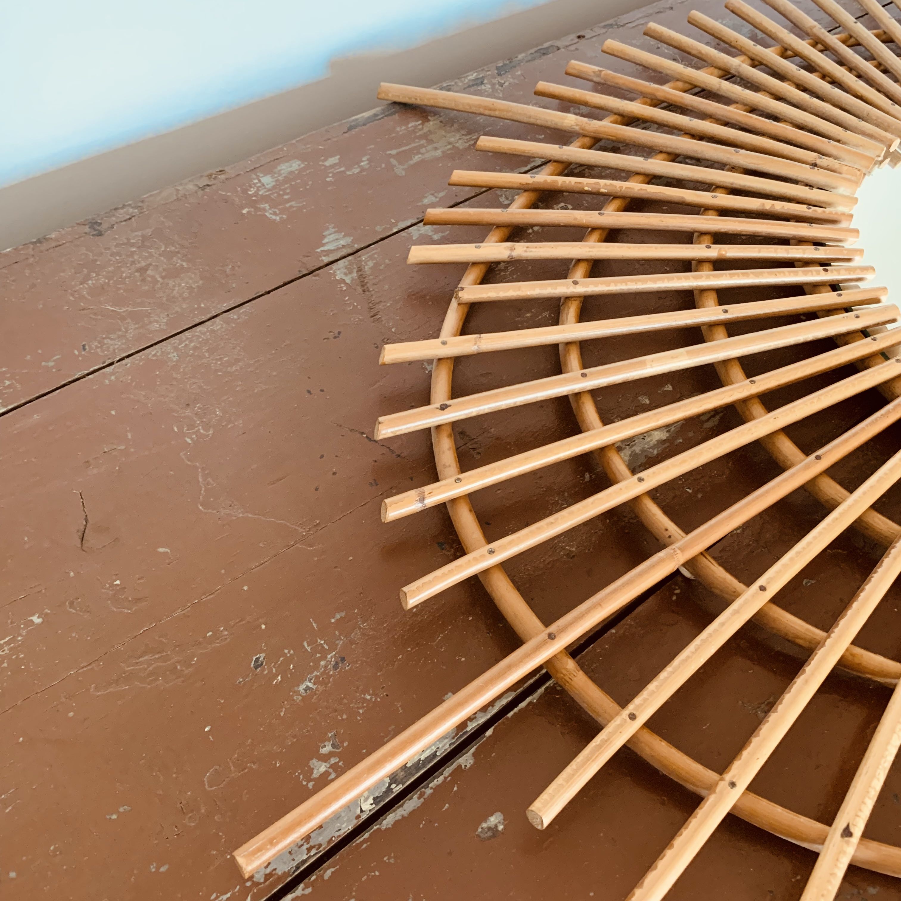 Vintage rattan sun mirror from the 60s, 73x92 cm