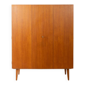 Unique home bar from the 1950s