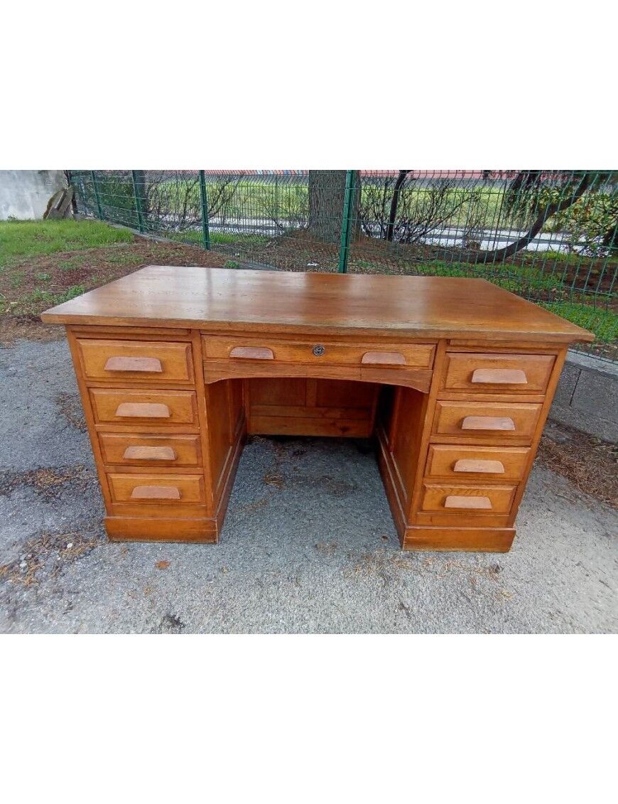 Desk 9 drawers year 40