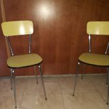 Paire de chaises en formica jaune  vintage