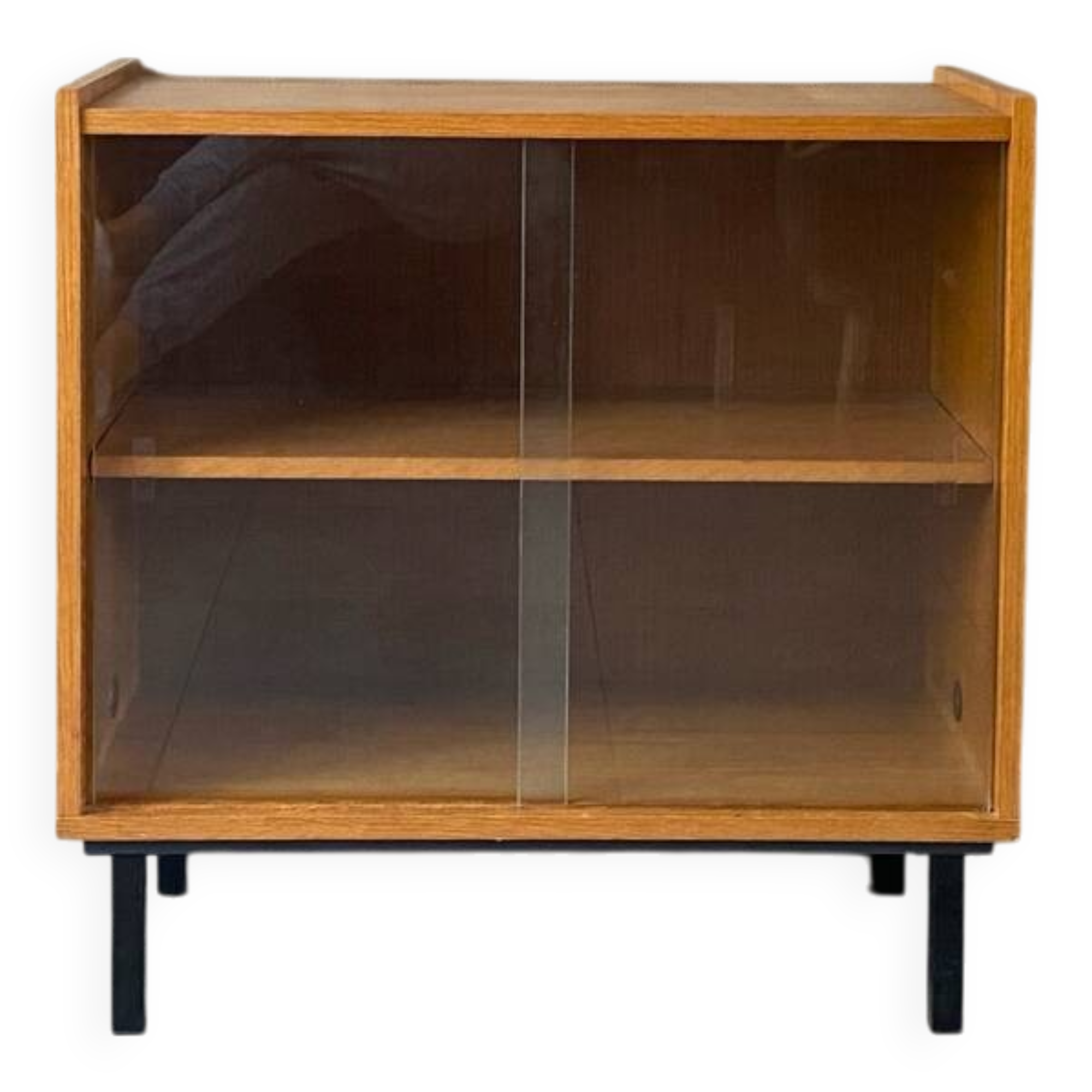 Vintage display cabinet (or TV cabinet)
