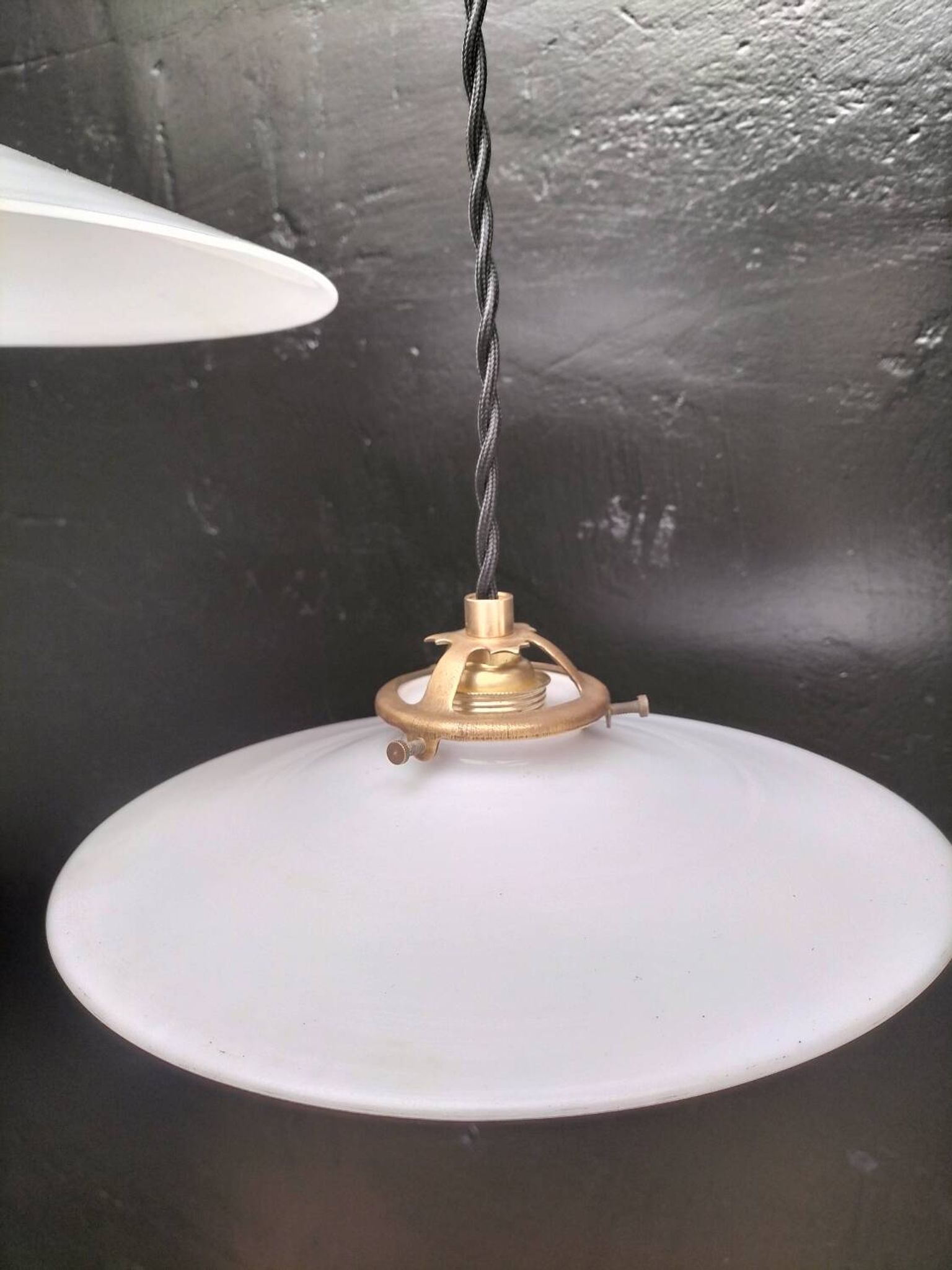 2 suspensions en opaline