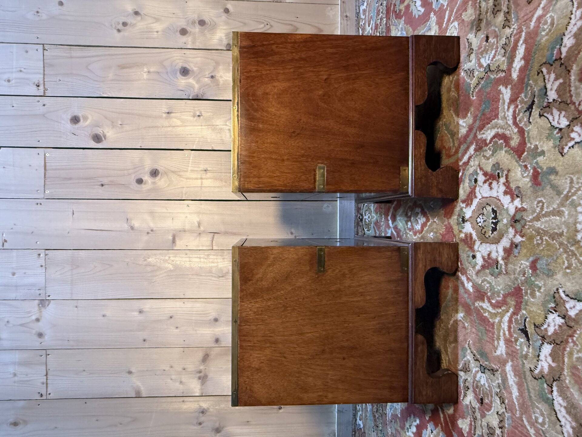 Paire de tables de chevet marine de bateau en acajou