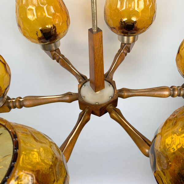 Lustre en bois et en verre du milieu du siècle, années 1970