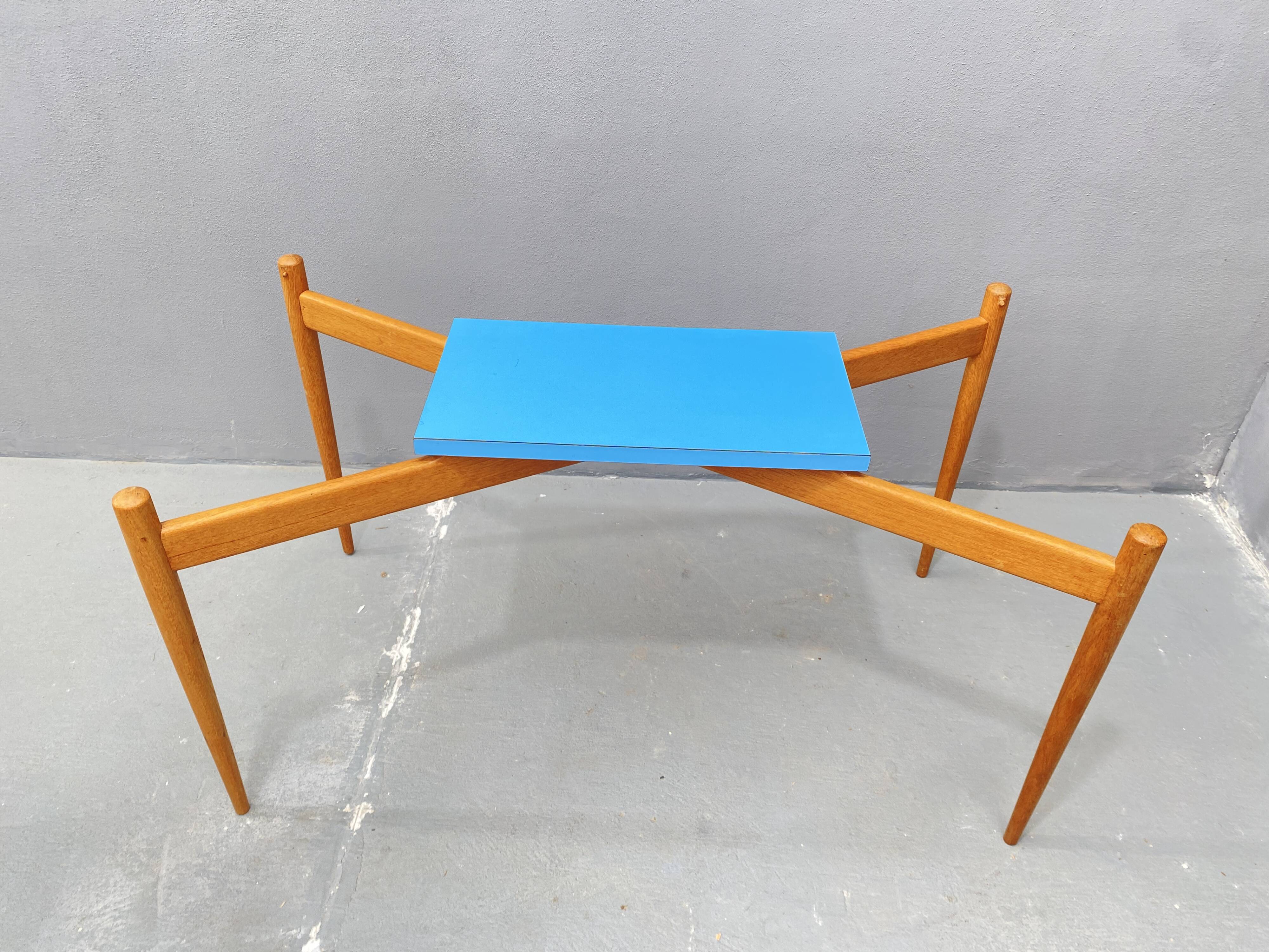 Table basse en verre avec cadre en bois, années 1960, Tchécoslovaquie