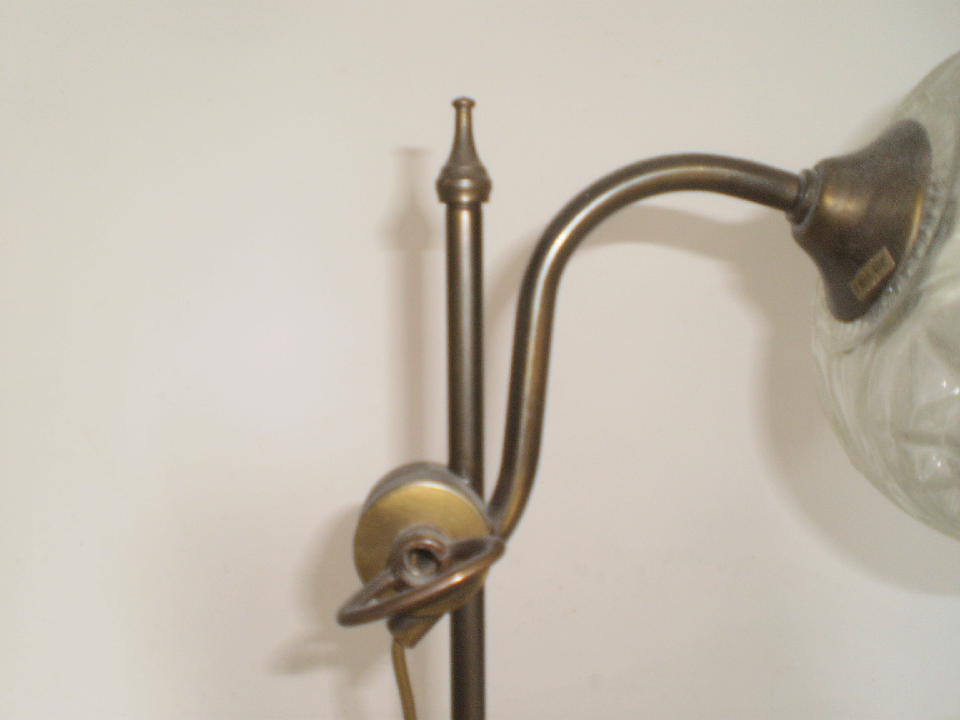 Articulated with glass lamp