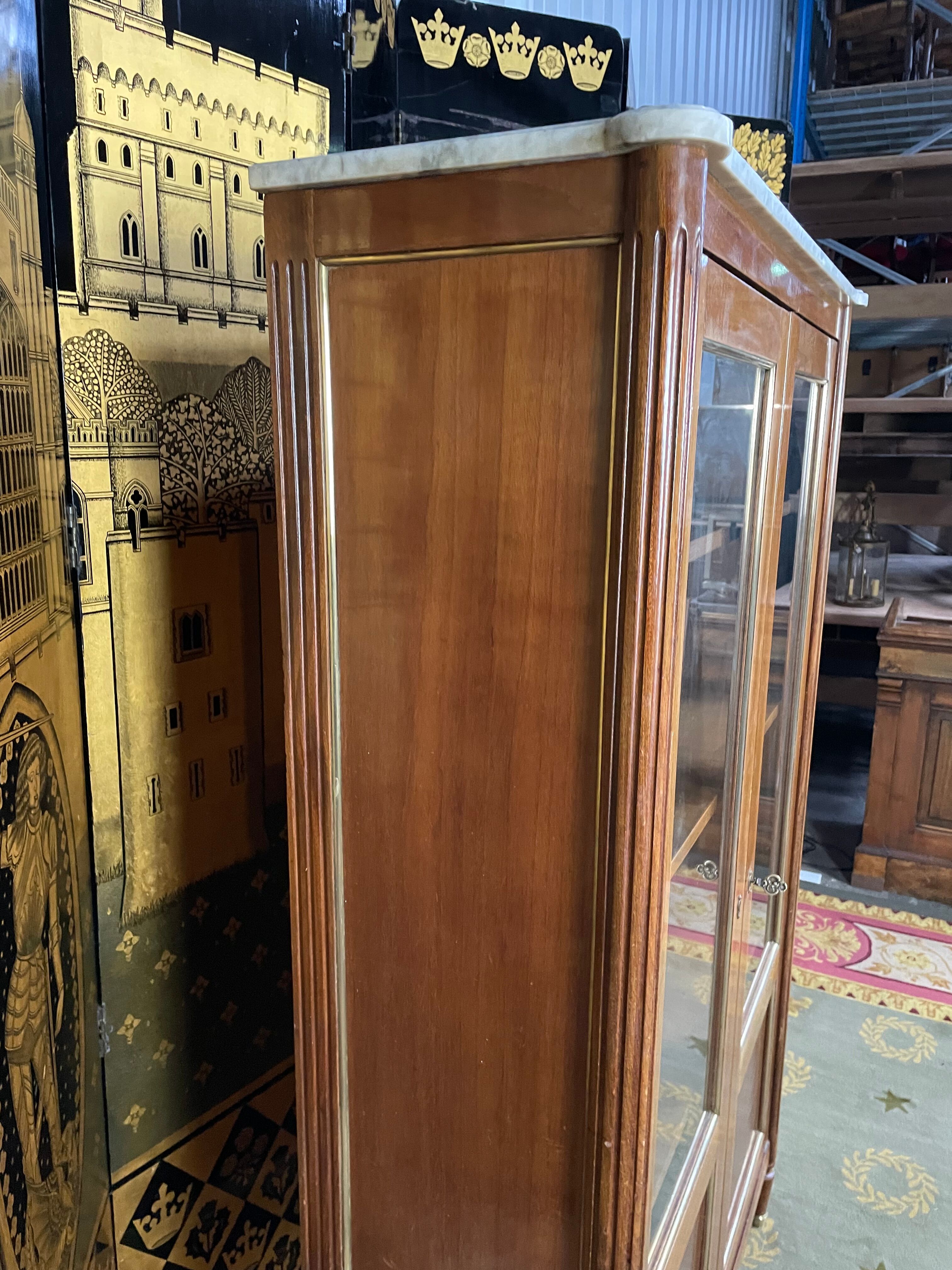 Showcase - Louis XVI style library