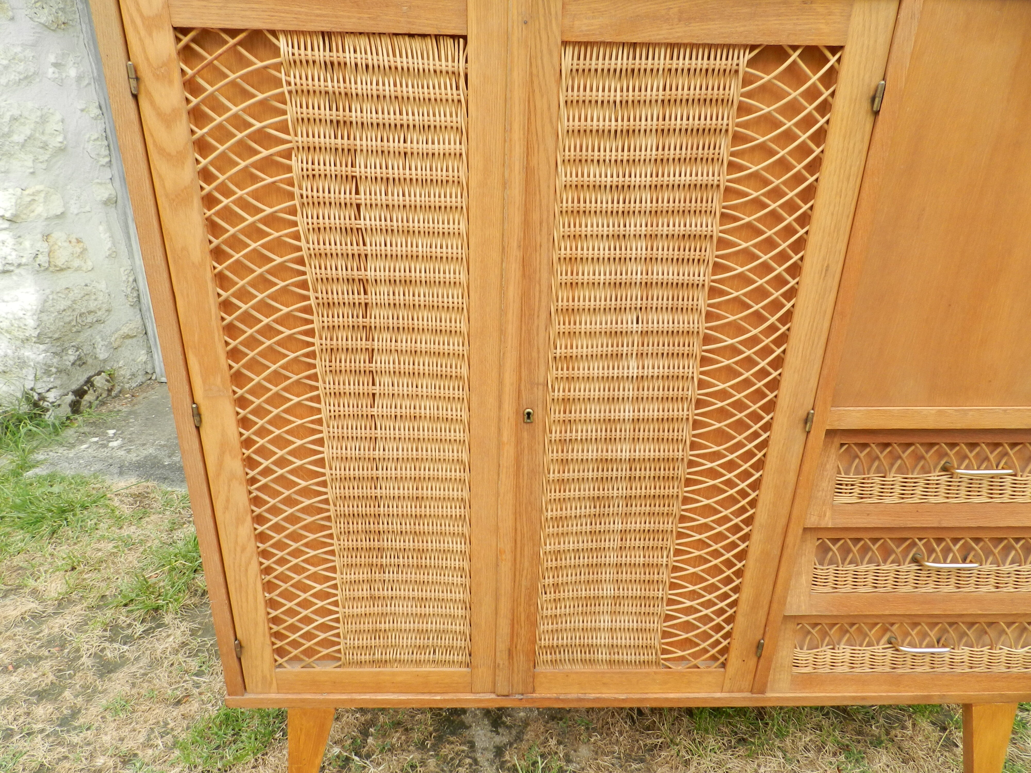 Armoire