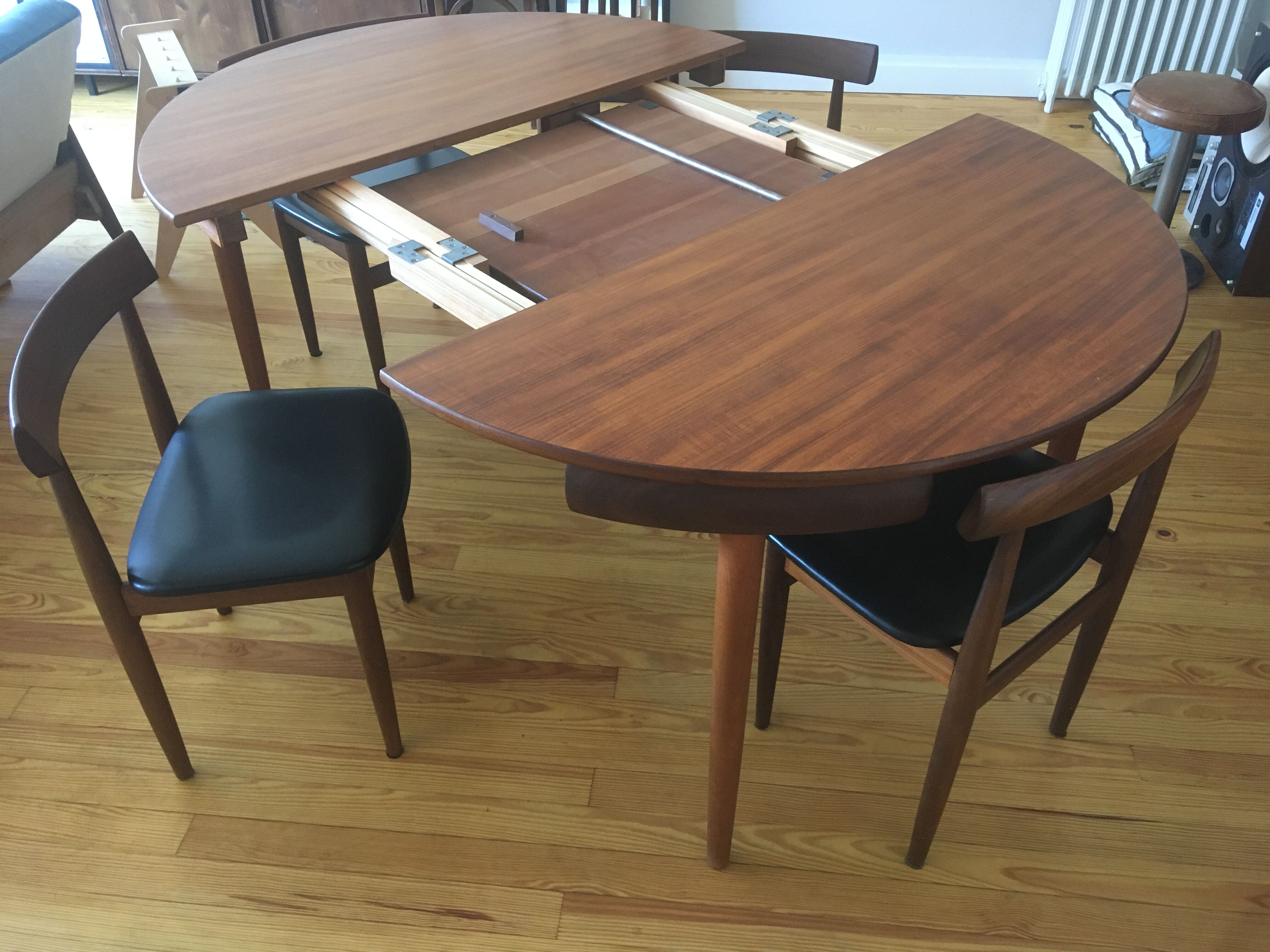 Round table and 4 chairs