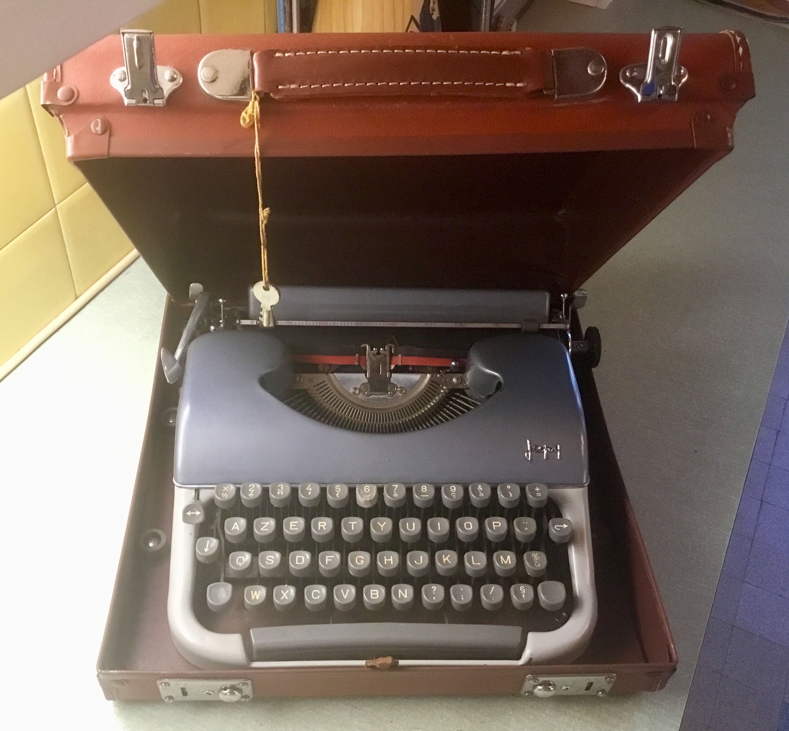Machine a ecrire Japy vintage