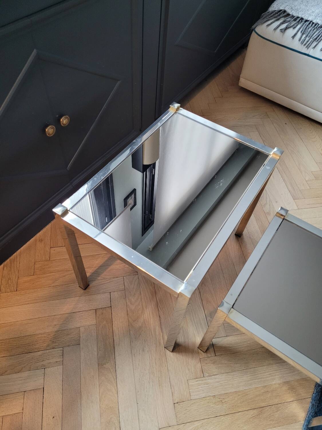 Tables gigognes en métal doré/chromé et miroir ambré