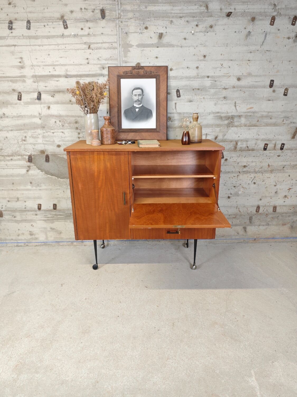 Vintage buffet/bar on wheels