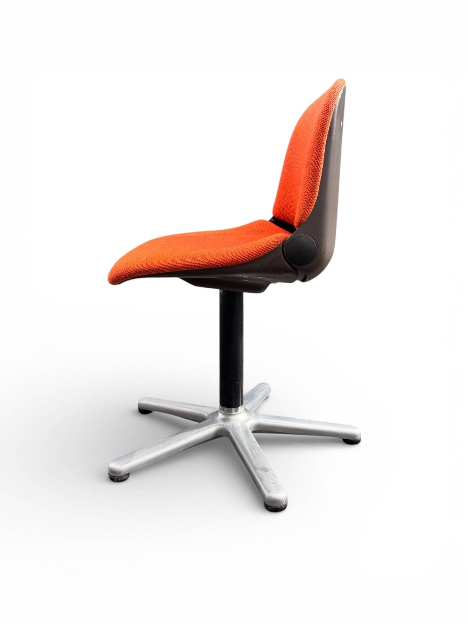 4 chaises, fauteuils vintage modèle 231/5 en tissu orange par Wilkhahn