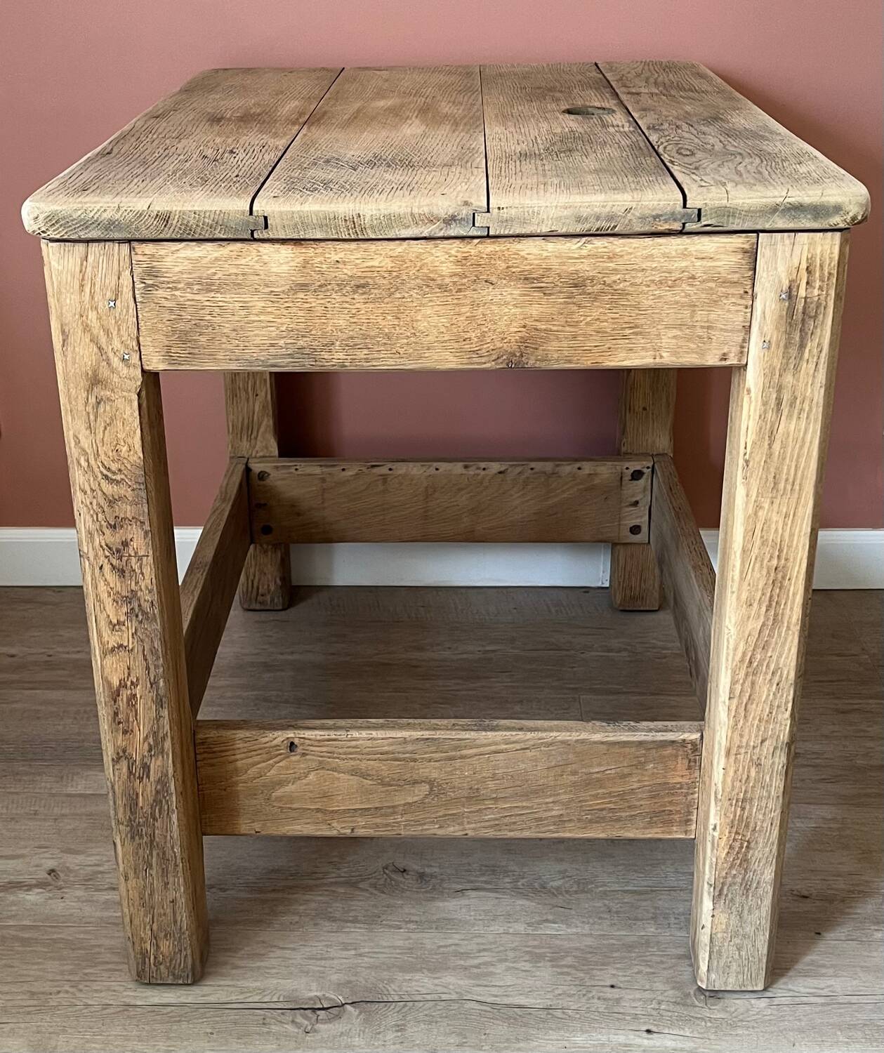 Small workbench made of solid oak