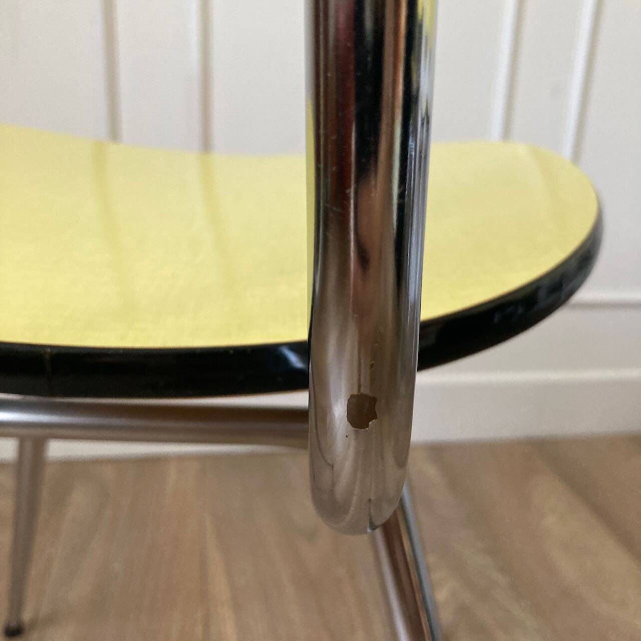 Lot de 4 chaises en Formica jaune