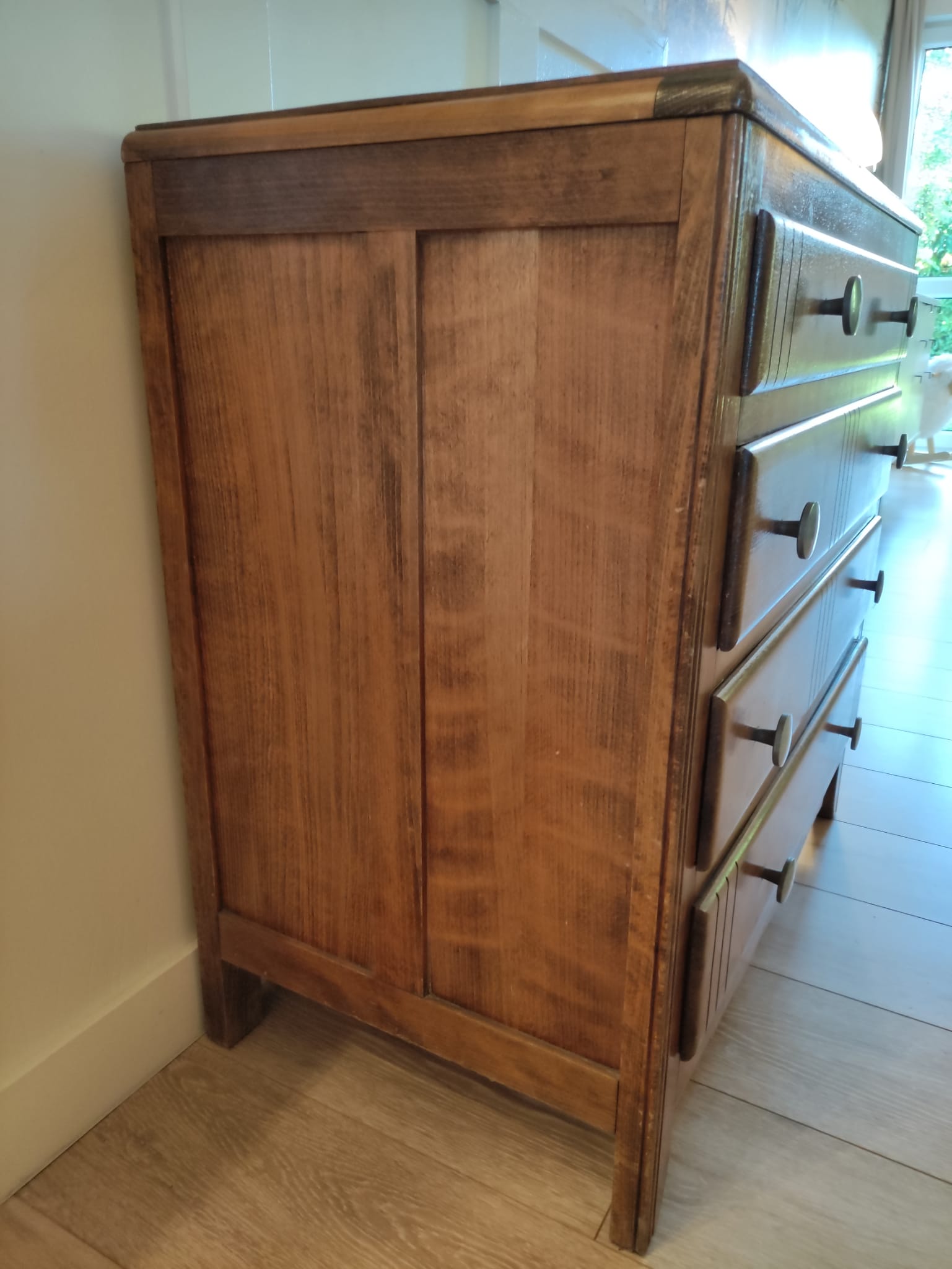 Vintage 40s chest of drawers