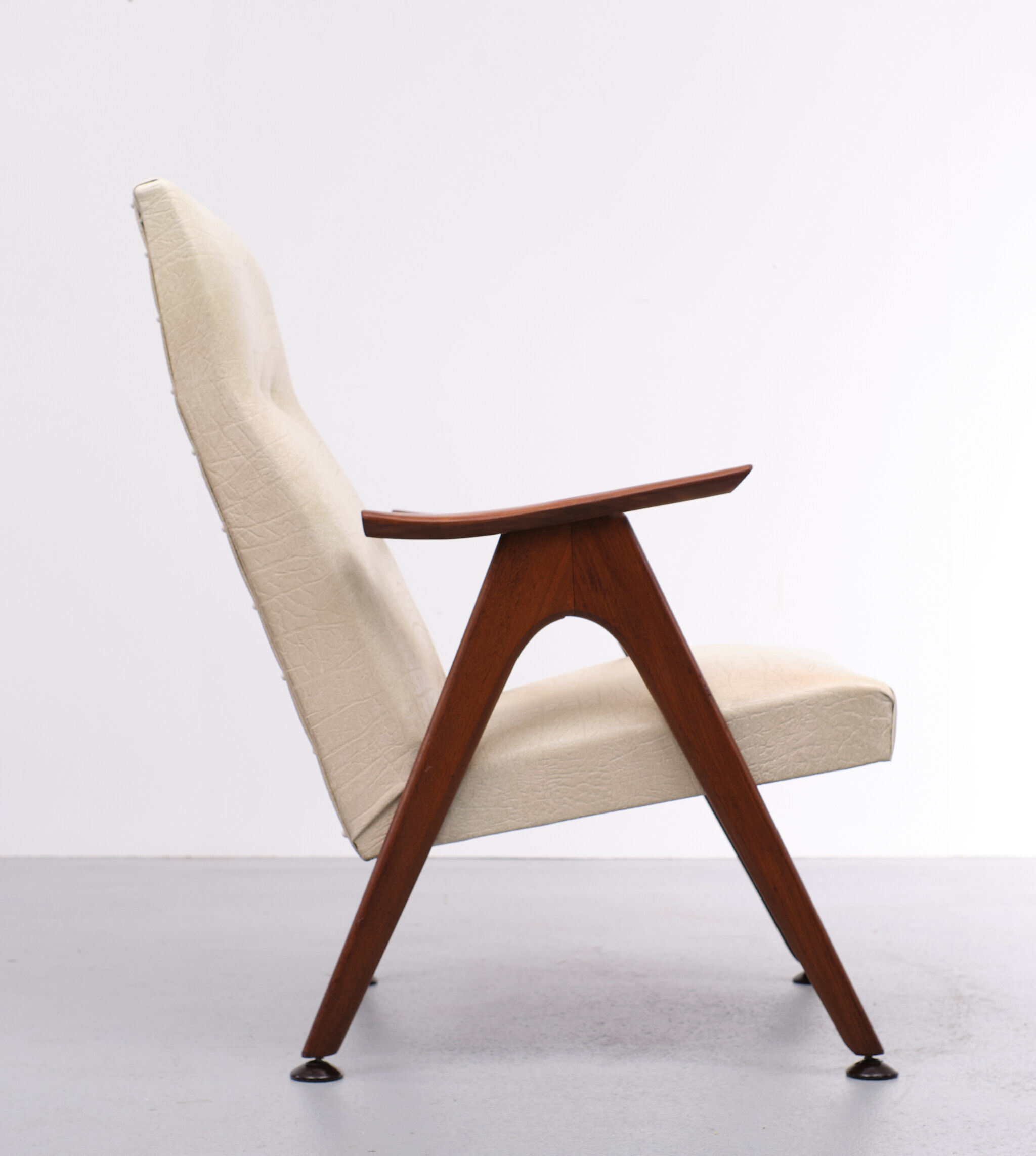 Chaise longue en teck par Louis Van Teeffelen années 1950 Hollande