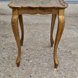Venetian nesting table