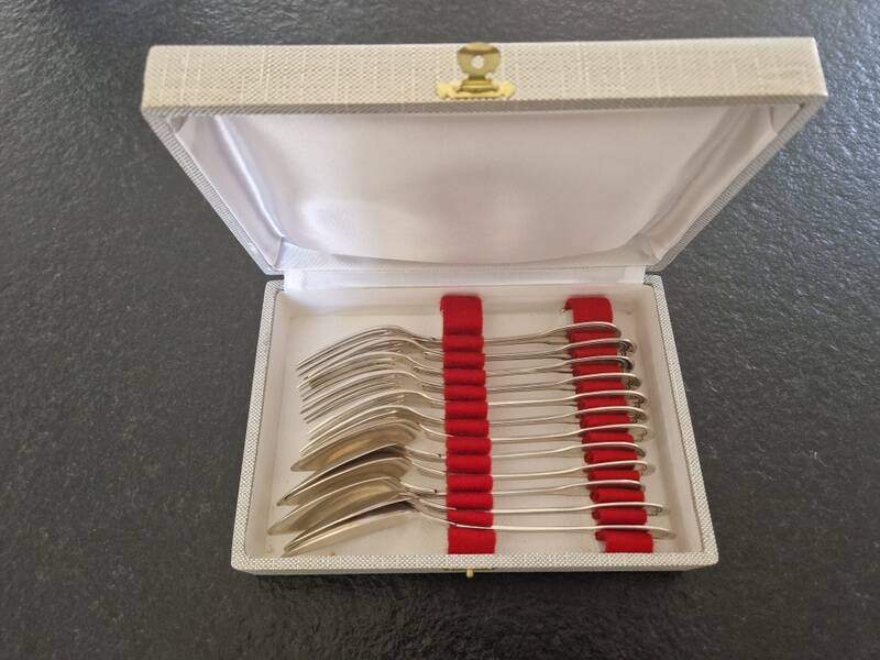 Master Goldsmith: Louis Loyer (1890-1913) - Series of 6 dessert cutlery in solid silver