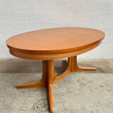 Baumann oval table
