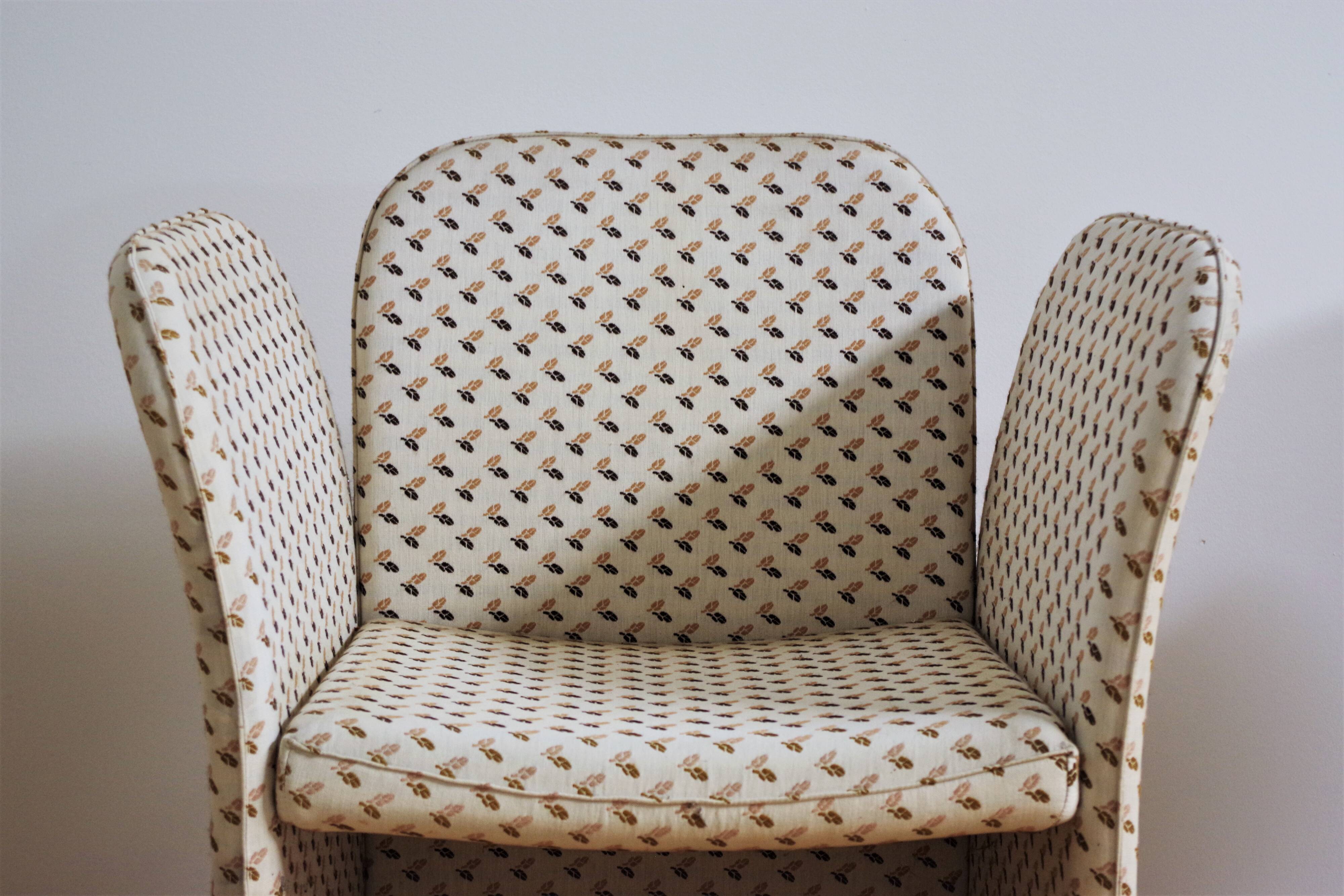 Armchairs and coffee table