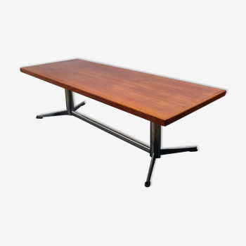 Elongated teak coffee table with metal base