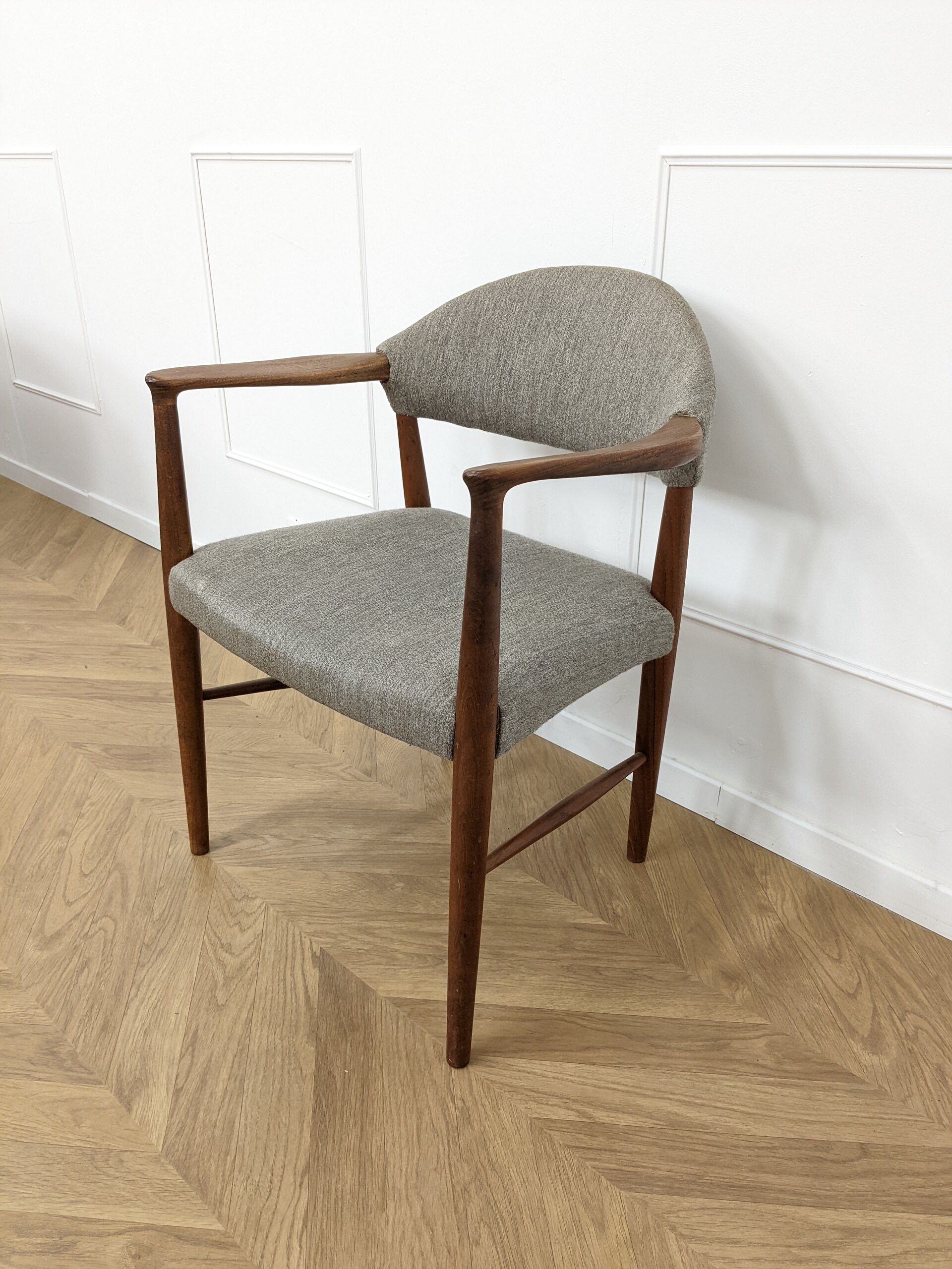Fauteuil scandinave mid-century gris