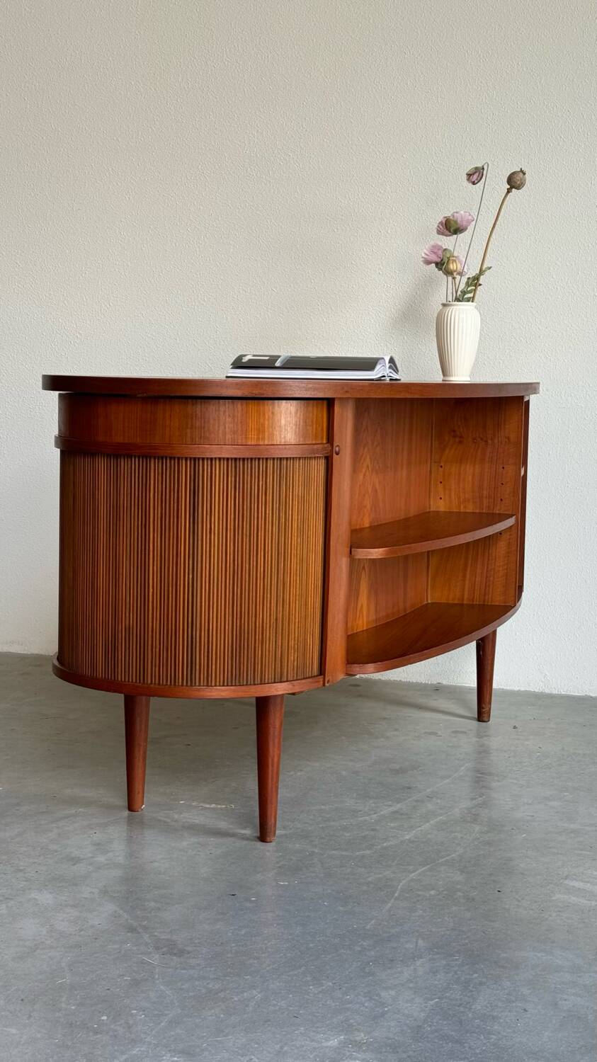 Vintage desk Kai Kristiansen with bar