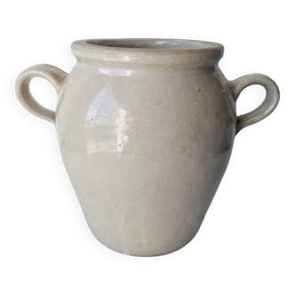 Gray stoneware pot