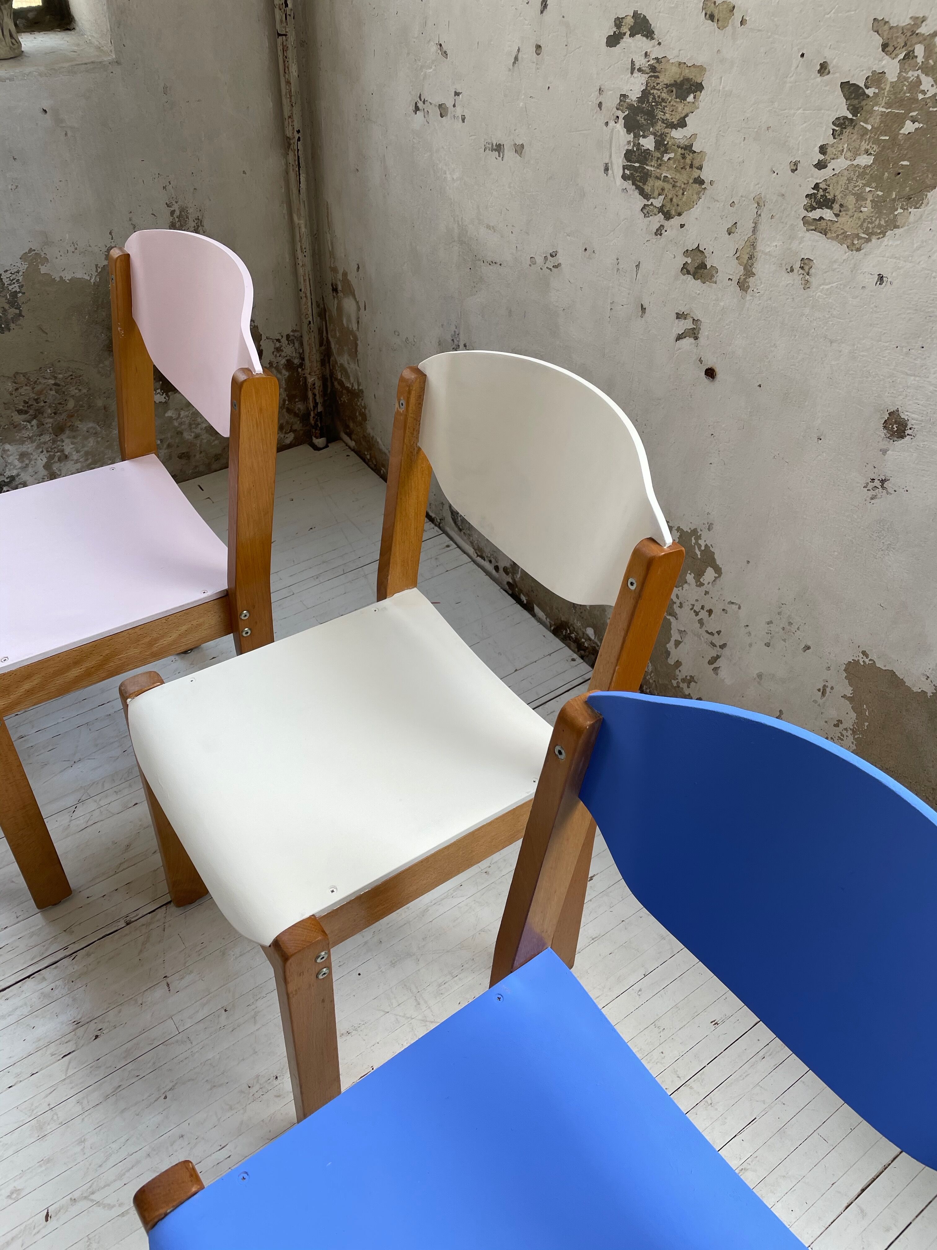 6 colorful 80s beech chairs
