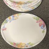15 multi-colored flower plates