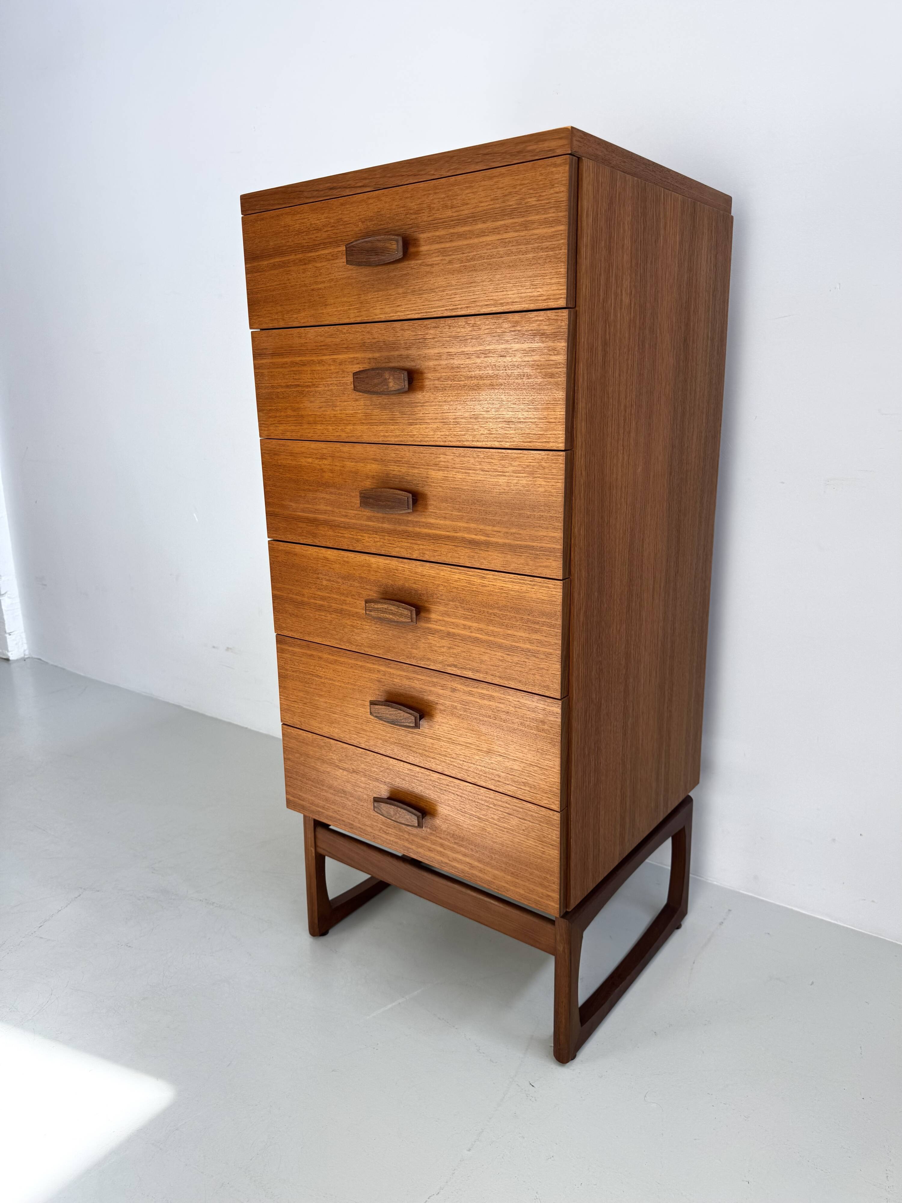 Vintage chest of drawers 1960's