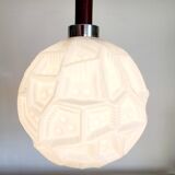 Lampe à suspension vintage, vermoedelijk Peill & Putzler, verre opalin avec relief