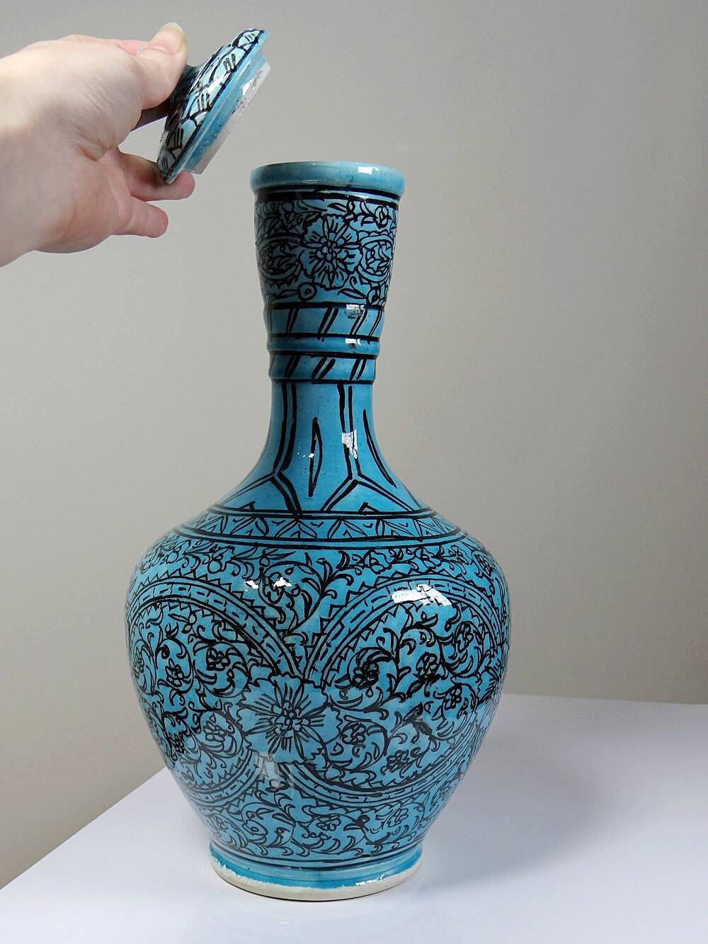 Covered vase or jar Persian glazed pottery Iznik turquoise painted vintage