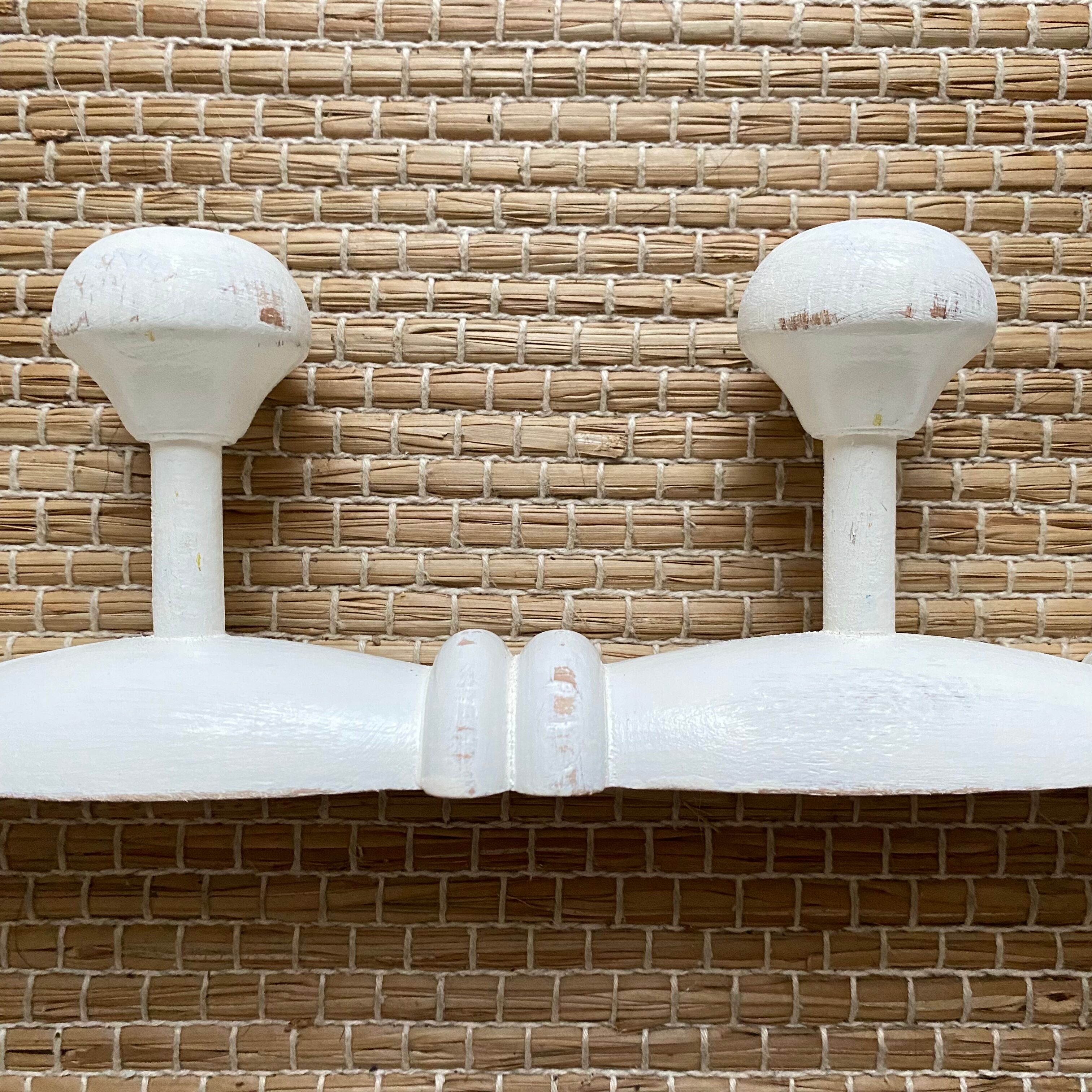 Wall-mounted coat rack