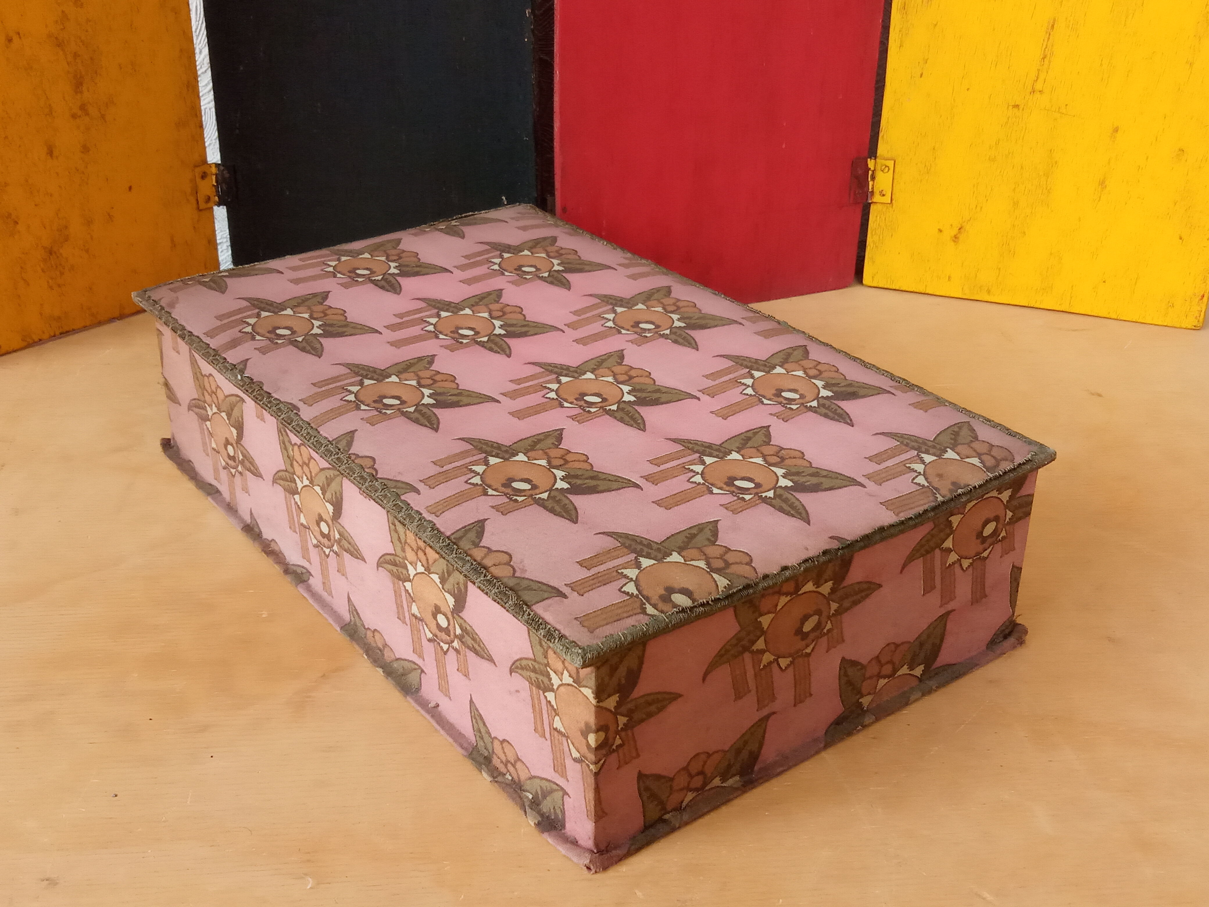 Art-deco fabric box