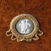 Table de chevet néoclassique, dans le goût anglais Regency Wedgewood
