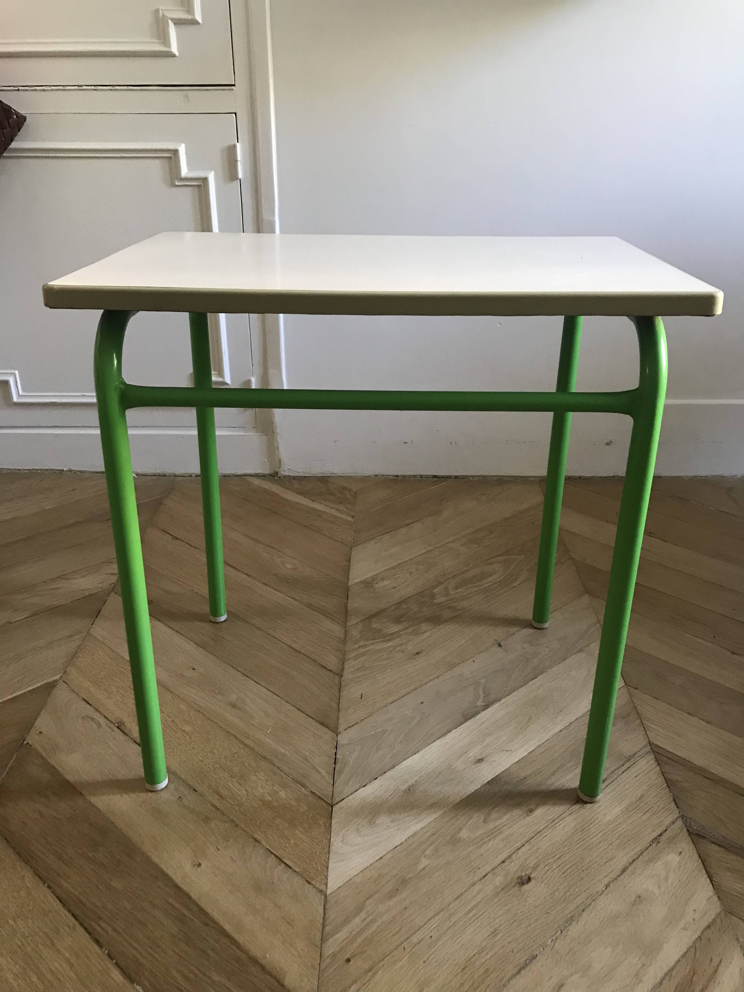 Children's desk