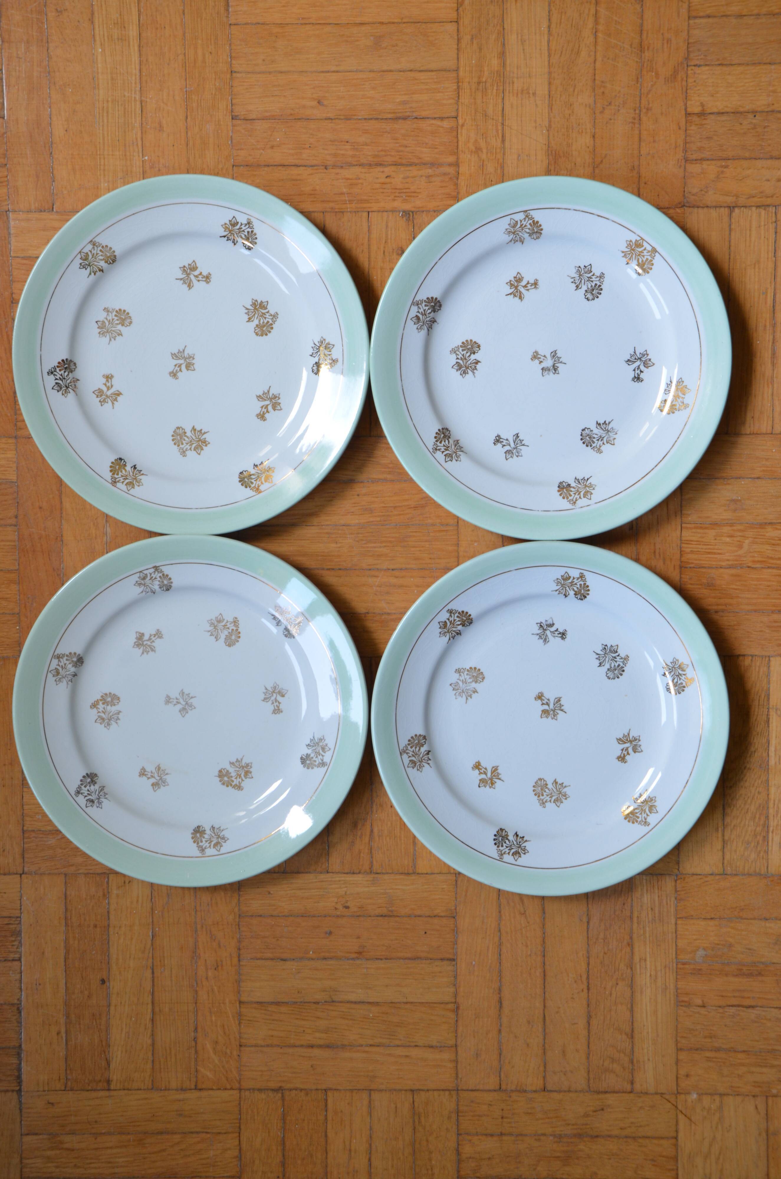 Lot de 4 assiettes à dessert porcelaine opaque