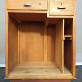 1950's store checkout counter with Bakelite mint