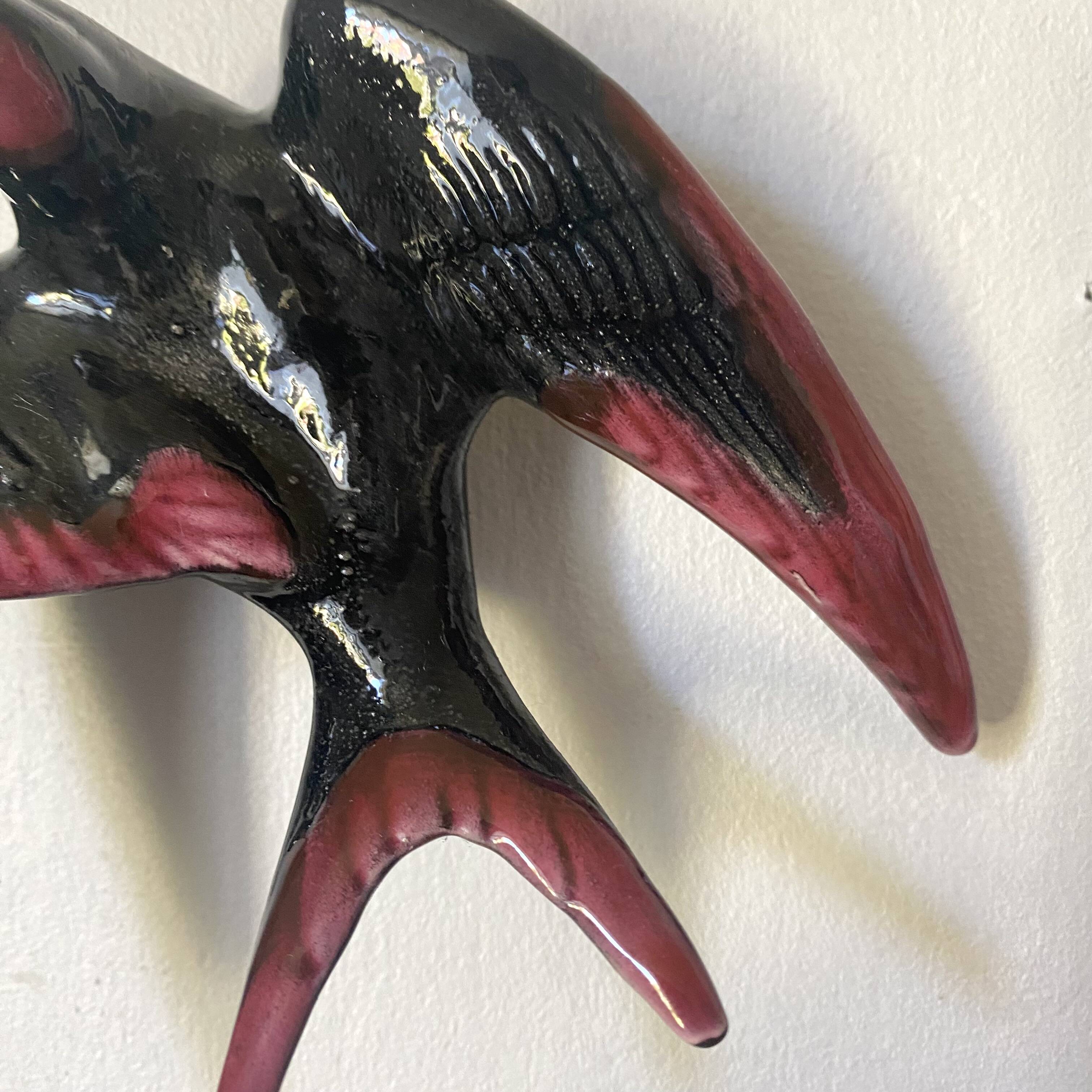 Ceramic swallow