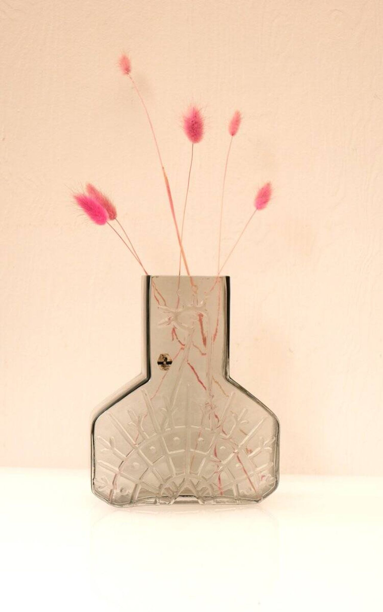 Mid-century Scandinavian modern art glass vase by Wiktor Berndt for Flygsfors, Sweden