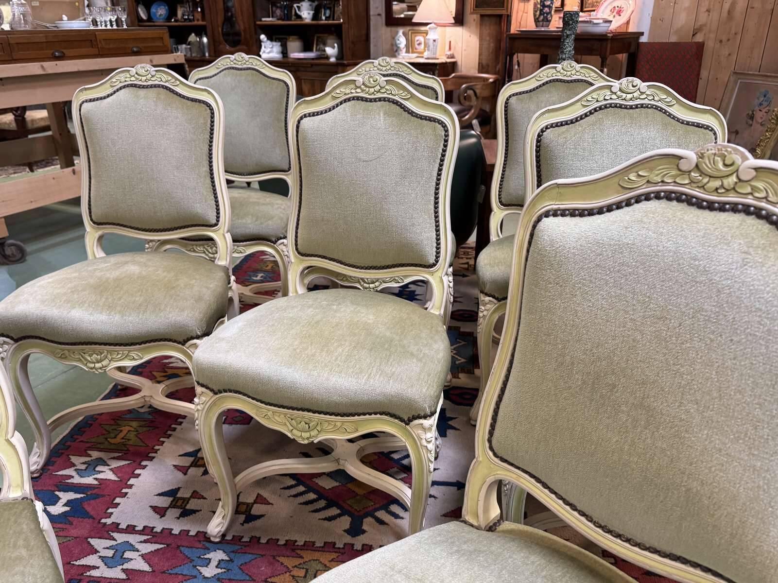 Set of 8 Louis XV style beech chairs from the 1970s.