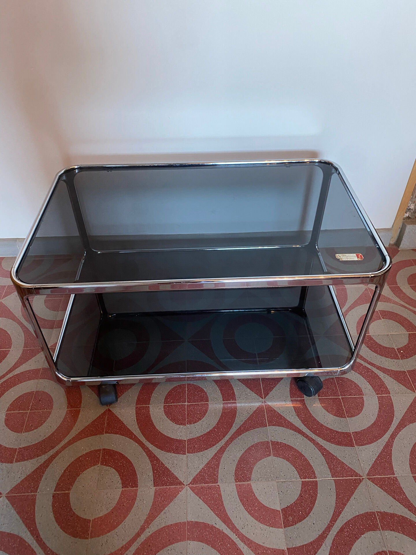 Table basse sur roulettes, années 70