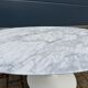 Table basse ovale originale Knoll Tulip Eero Saarinen Carrara
