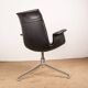 Fauteuil danois en cuir noir et acier chromé, modèle fk 6725 ou « tulip chair » par preben fabricius