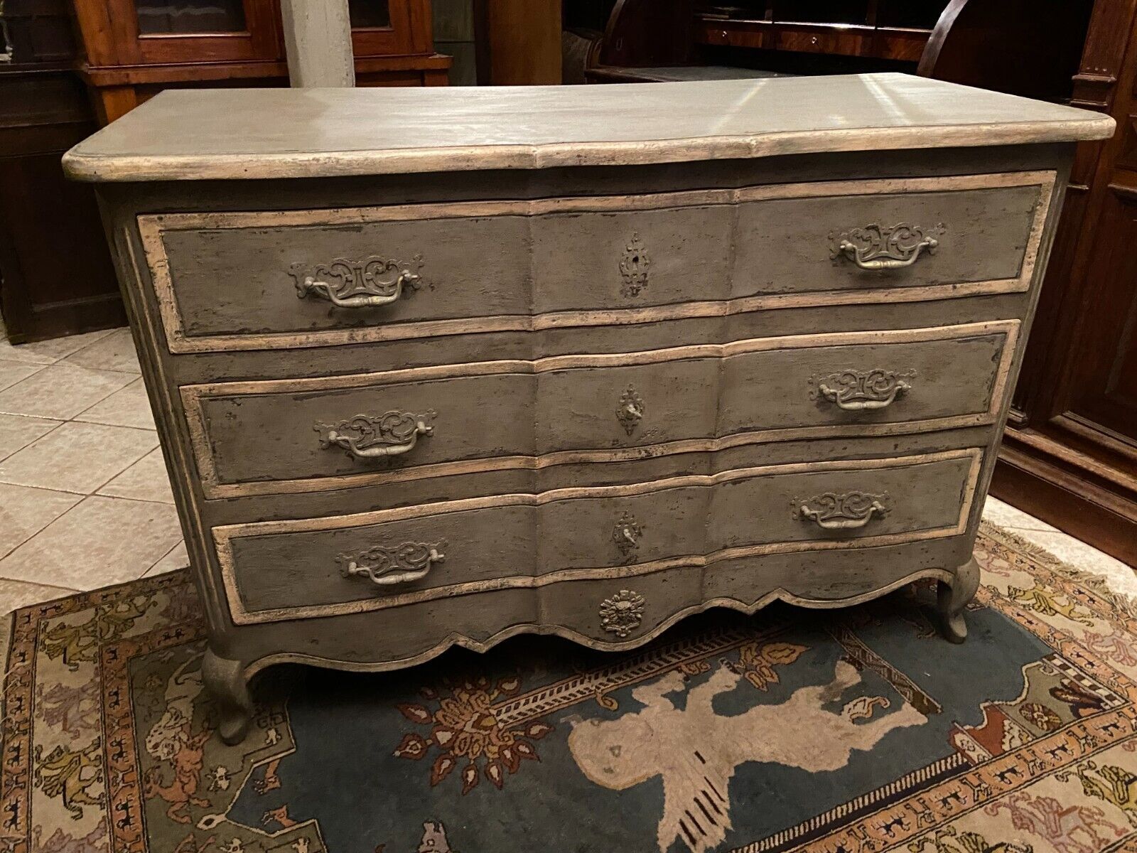 Chest of drawers 3 drawers in patinated wood gray Louis XV style