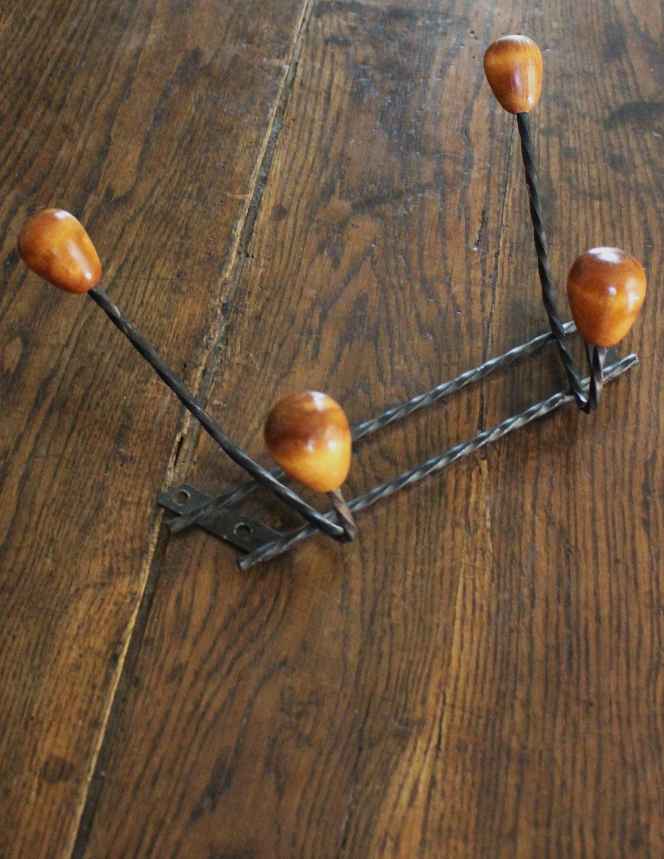 Porte manteaux double barre boules bois