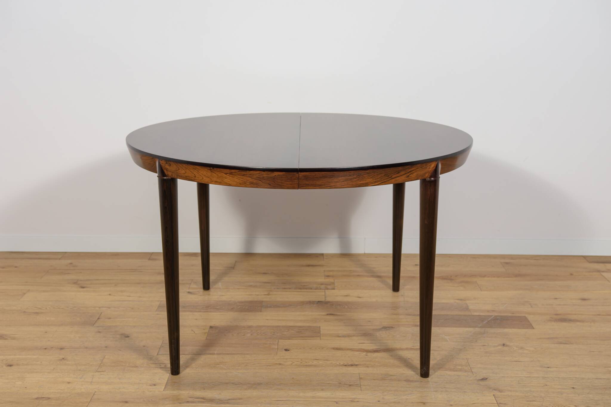 Mid-Century Round Rosewood Dining Table Model 71 by Severin Hansen for Hasl