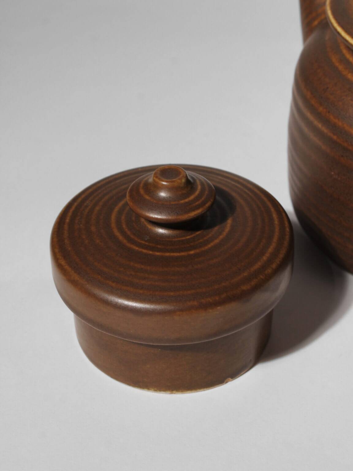 Ulla Procopé, Göran Bäck "Kaarna" Ceramic Matte Teapot, For Arabia, Finland